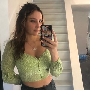 Meet your Posher, Madi